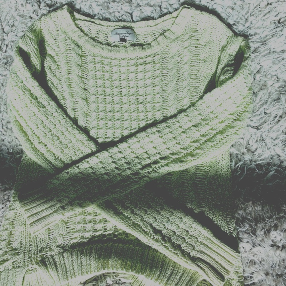 American Eagle  knitted sweater